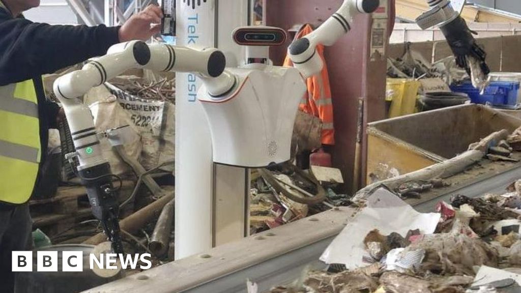 Robots move in as waste firms struggle to find staff - BBC