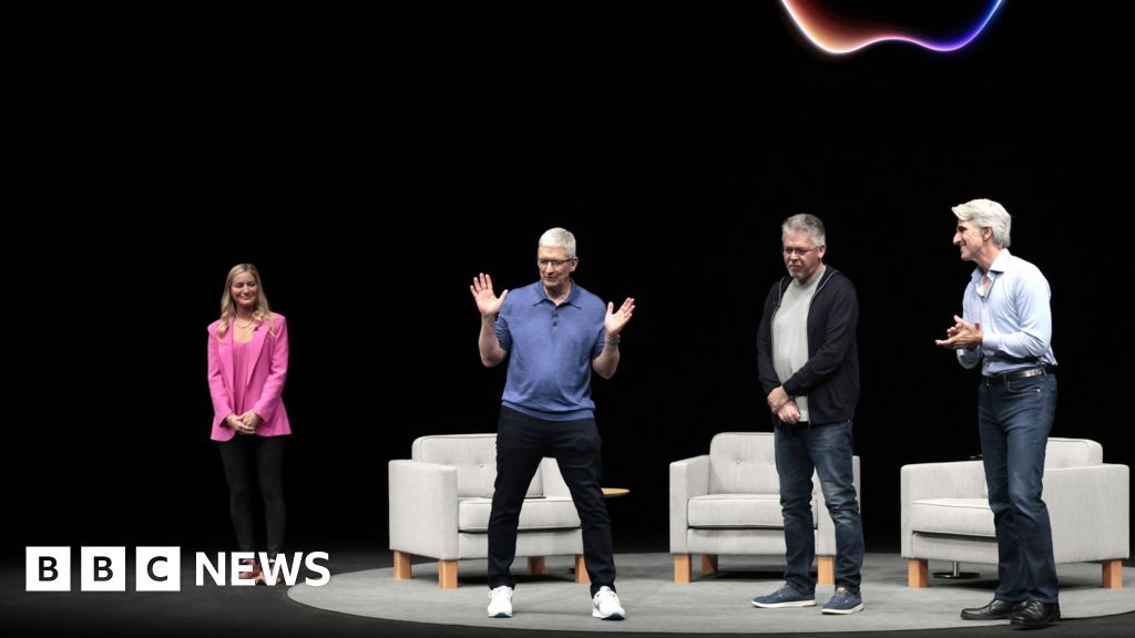 Apple to pay $250m to iPhone buyers over AI features lawsuit - BBC