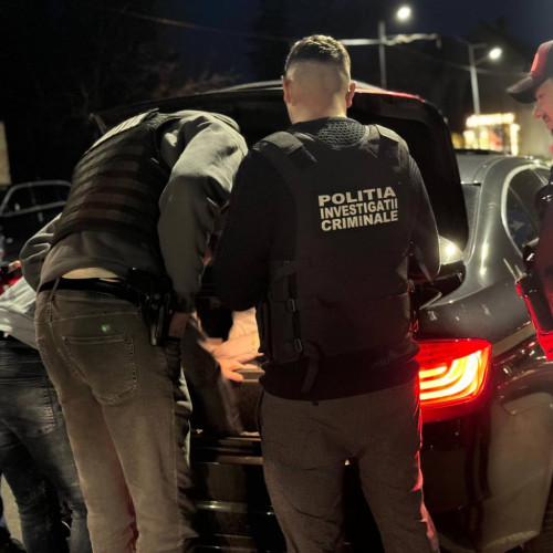 Peste 100 de amenzi pentru încălcarea legilor rutiere în urma verificărilor și razii ale polițiștilor din Dâmbovița în localitățile Mătăsaru, Valea Mare și Petrești