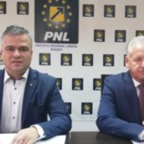 Senatorul PNL Mihail Veștea dezvăluie strategia partidului la alegerile locale din Brașov, alături de ministrul dezvoltării Adrian Veștea