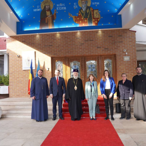 Excelența Sa, Ambasador Kathleen Ann Kavalec, vizitată de Înalt Preasfințitul Mitropolit Nifon la Reședința eparhială