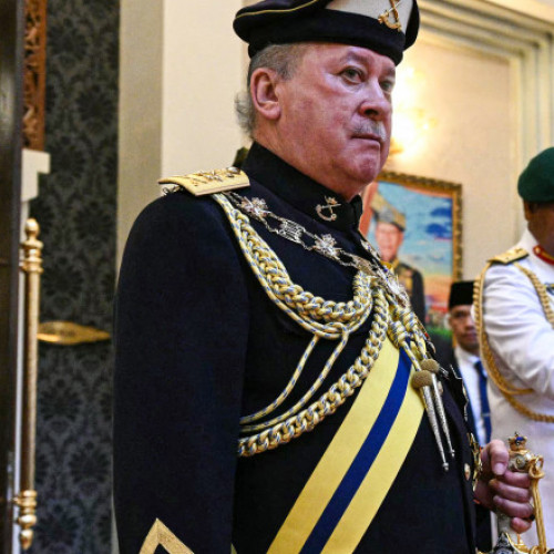 Furie în Malaezia după ce un magazin a vândut șosete inscripționate cu numele „Allah”, regele cere anchetă.