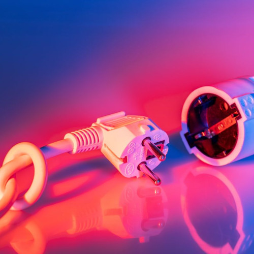 Urmare unde va fi întrerupt curentul electric în data de 21 - 25 martie - Constanța 100%, Google News și WhatsApp oferă informații importante. Site-ul www.ct100.ro protejează informațiile publice în conformitate cu legile naționale și internaționale.