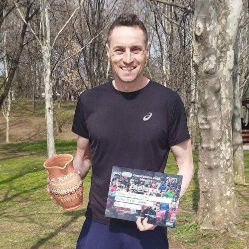 Jandarmul Ionuț Timofte a câștigat cursa "Crosul pentru Viață" în categoria 40-49 ani și s-a calificat pentru Campionatul Național de Cros Masters din 2024