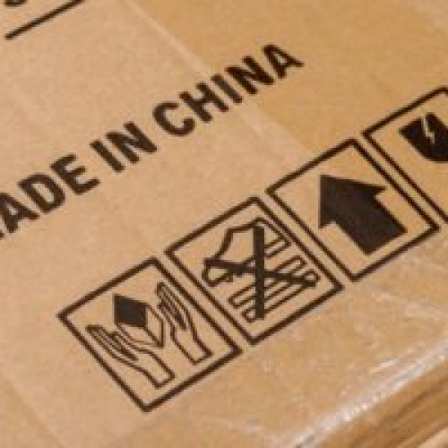 Românii cumpără în fiecare zi produse din China. Care sunt riscurile și cum ne putem feri de ele?