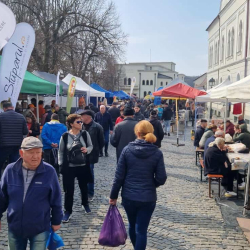 Știre: "Târgul celei mai mari sărbători a mierii din România debutează în Blaj în acest weekend