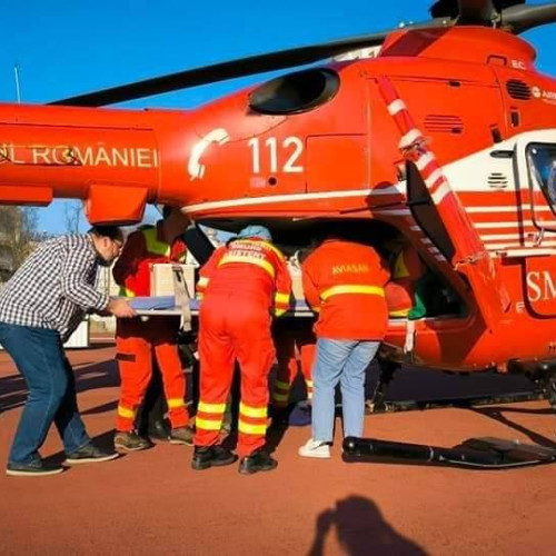 Transfer de urgență al unui bebeluș moldovean de 2 luni din Chișinău la Iași cu ajutorul SMURD în lupta împotriva meningitei