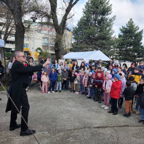 Distracție pentru copiii din Moreni în weekend-ul trecut la parc