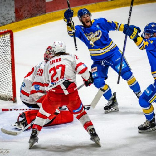 Semifinalele Ligii Erste de hochei, cu meciuri la Budapesta și Brașov, au debutat în 22 martie