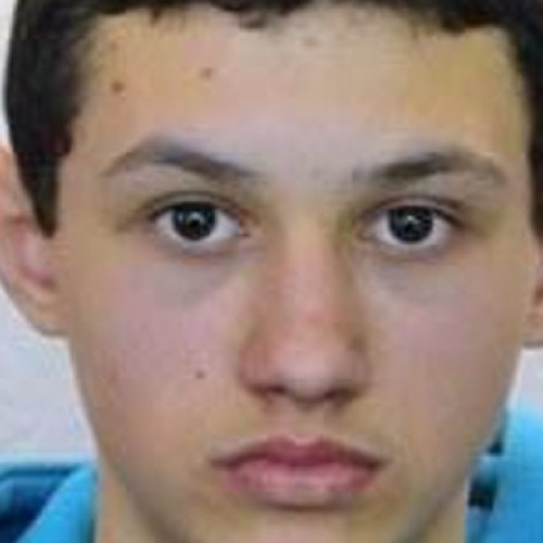 Adolescent de 15 ani din Iași, dat dispărut de la locul de muncă al tatălui. Poliția caută ajutor în depistarea sa.