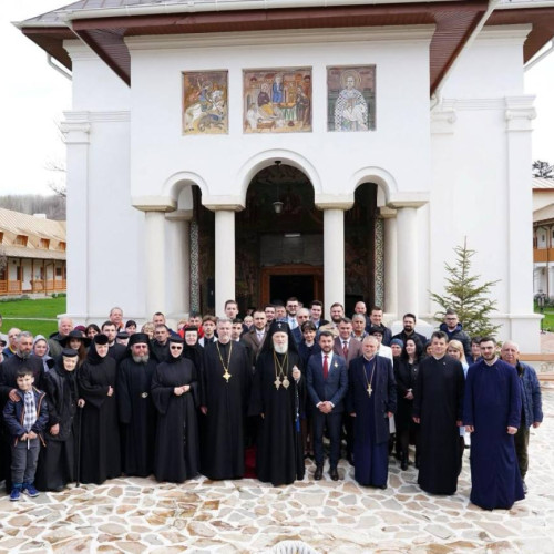 Sfânta Liturghie la Mânăstirea Viforâta, cu ocazia sărbătorii Sfintei Fecioare Maria de la Buna Vestire