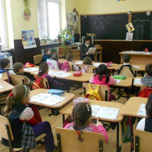 Înscrieri pentru clasa pregătitoare în Mureș: Peste 5.200 de copii așteptați pe băncile școlii în toamnă.