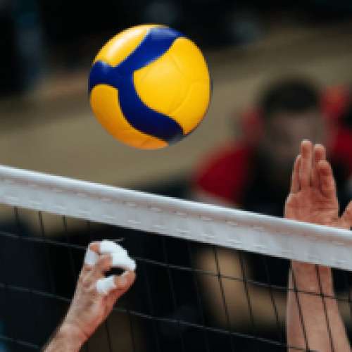 Volei masculin: Corona Braşov şi CS Rapid Bucureşti, primele calificate în semifinalele Diviziei A1