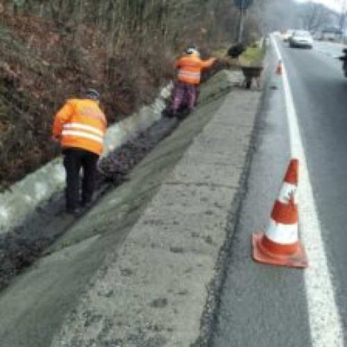 DRDP Brașov reia lucrările de întreținere pe drumurile din județ în această primăvară