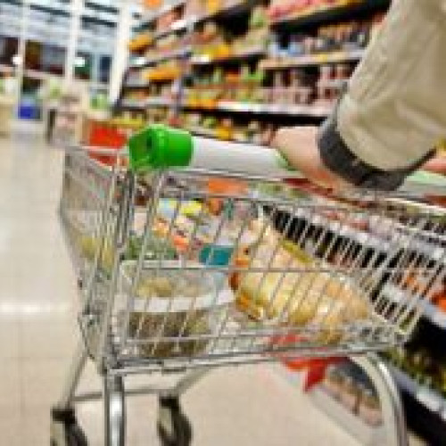 Magazinele rămân deschise în weekend în România, conform declarației premierului Marcel Ciolacu la ședința de guvern de joi