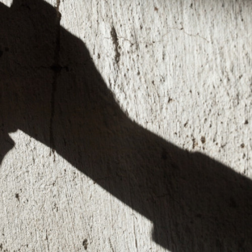 Femeia din Capitală surprinsă în tentativă de omor

Femeia din Capitală acuzată de tentativă de omor asupra soțului său în urma unor acte violente