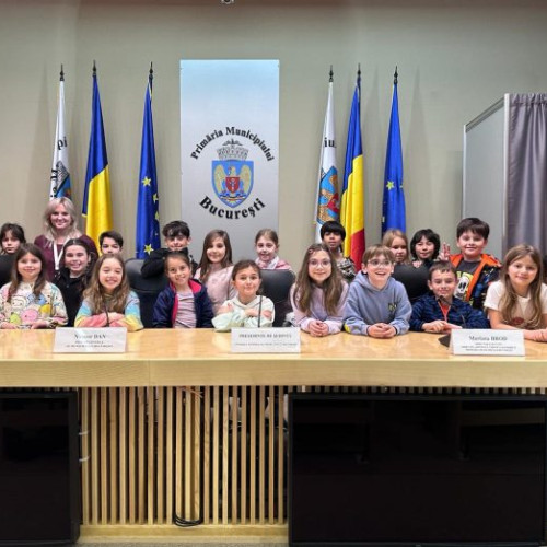 Elevi de la școala germană din București au vizitat Primăria Capitalei