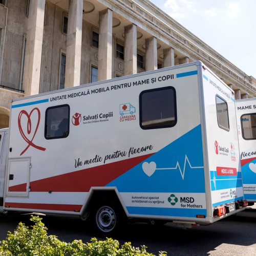 Premierul Ciolacu prezintă noile unități mobile medicale pentru rural