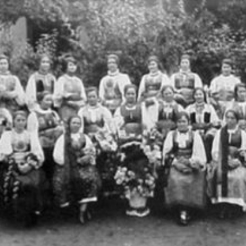 Expoziție dedicată tradițiilor de Paști la ceangăii din zona Săcele