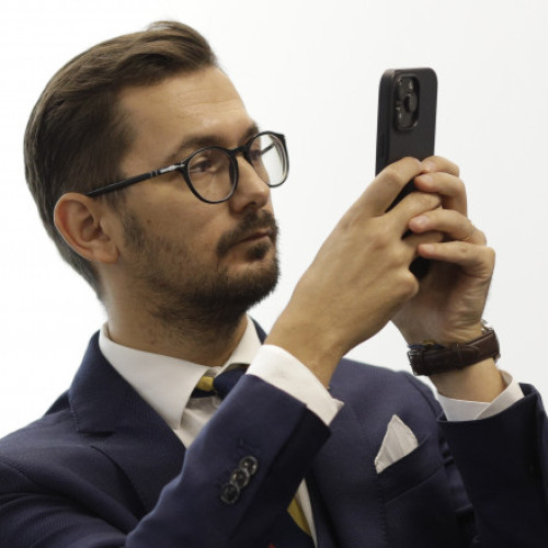 Analiză Mailul chinezesc și atașatul militar rus. Cum sunt intimidați politicienii români de agenții Rusiei și Chinei