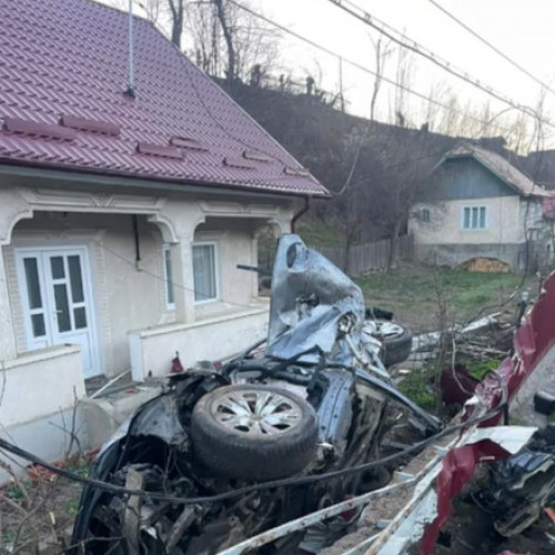 Grav accident în Neamț: 3 tineri au murit și 4 răniți în urma unui impact între două mașini