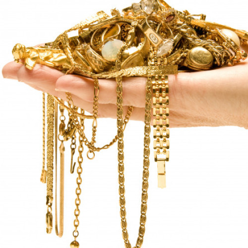 Aurul atinge un nou record istoric: Depăşirea pragului de 2.200 de dolari pe uncie