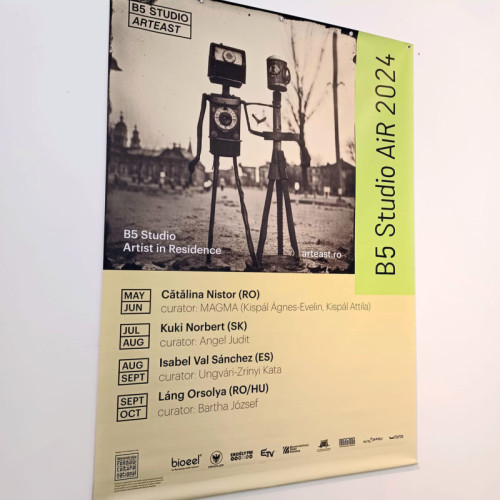Știre: Bartha József - fondator al proiectului de rezidențe "B5 Studio A.i.R. 2024" în colaborare cu Fundația ARTEAST

"Bartha József lansează împreună cu Fundația ARTEAST proiectul de rezidențe "B5 Studio A.i.R. 2024" la Târgu Mureș, program ce are ca scop colaborarea creativă între artiști și curatori din România, Ungaria, Cehia și Spania.