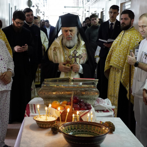 Preoți din țară aduc alinare și rugăciune la Spitalul Județean Galați în timpul Postului Mare