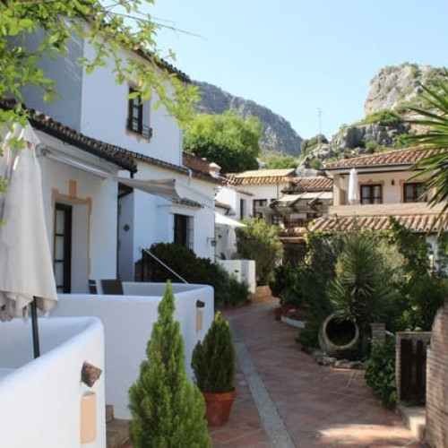 Locuințe spațioase în Spania, o oportunitate ieftină pentru românii care caută case