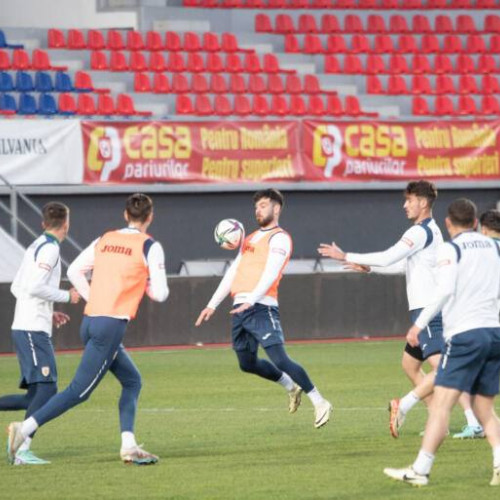 Meciul de fotbal al României U20 împotriva Poloniei U20 se va desfășura la Stadionul „Eugen Popescu” din Târgoviște. Elevii lui Costin Curelea se pregătesc să obțină o nouă victorie în Elite League, după ce le-au învins deja pe Cehia, în septembrie trecut. Prima întâlnire cu polonezii pe teren propriu a fost câștigată, 2-1, la Voluntari, în noiembrie 2021.