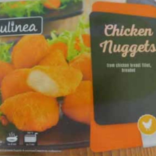 LIDL recheamă preventiv produsul cu pui contaminat cu Salmonella, anunță postarea de alertă a producătorului GEKA privind retragerea această vânzare. Lotul de Nuggets cu pui de marca ”Culinea” are numărul de serie ED03.02.2024 049502204845ă și poate fi returnat în toate magazinele Lidl, suferă riscuri de îmbolnăvire cu Salmonella. Consumatorii vor primi înapoi banii și nu este necesar bonul fiscal.