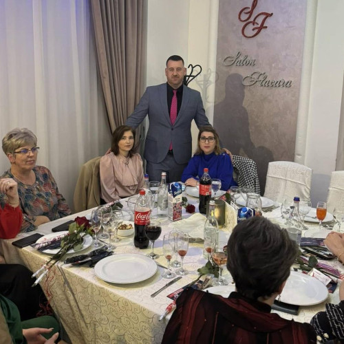 Balul Mărțișorului are loc în Moreni și recunoaște efortul și implicarea cadrelor medicale.

"Balul Mărțișorului în Moreni: Recunoașterea efortului și implicării cadrelor medicale