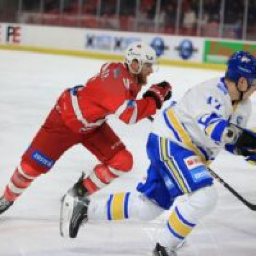 Corona Brașov se califică în finala Erste Liga după o victorie clară împotriva ACSH Gheorgheni în meciul decisiv.