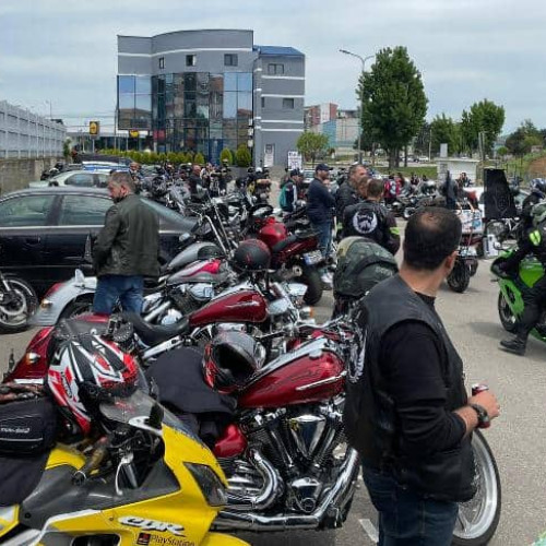 Sezonul moto 2024: Începe întâlnirea motocicliștilor din Alba Iulia la Carolina Mall