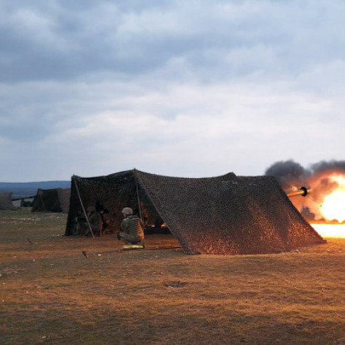 Exerciții Militare cu Muniție de Război la Poligonul Babadag pe Întreaga Lună Aprilie: Trafic Restricționat în Zona Enisala