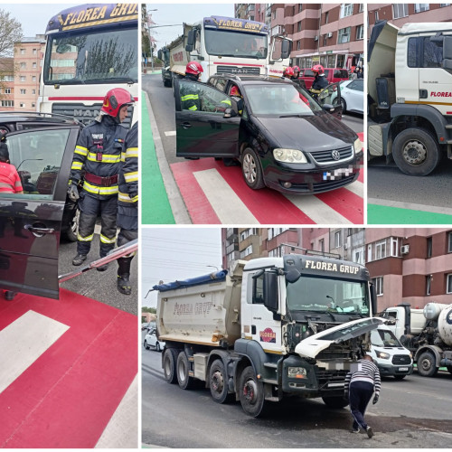 Persoană rănită în urma unui accident în Alba Iulia: mașină și autocamioane implicate într-o coliziune la o trecere de pietoni