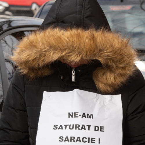 Scrisoarea unui poștaș care are un salariu de 2.100 de lei: "Nicule, Marcele, vă pasă? Ne-a ajuns cuţitul la os"