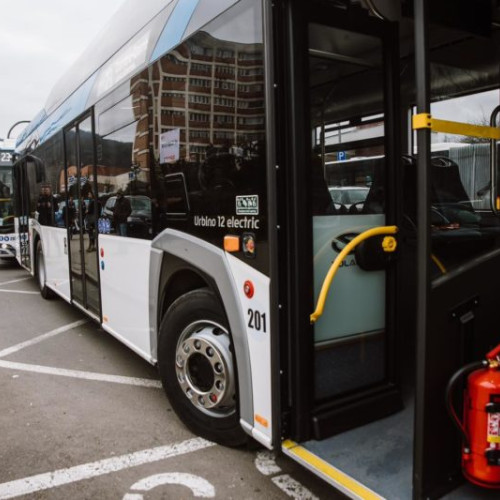 Târgu Mureș devine primul oraș din România în care se poate plăti cu cardul și pentru biletele de autobuz