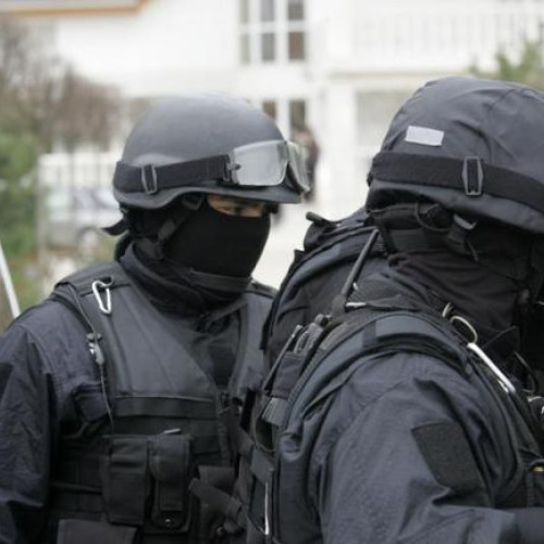 Perchezițiile în județul Brașov, în urma unor infracțiuni de trafic de minori și rele tratamente aplicate copiilor, au dus la descoperirea unor dovezi incriminatoare.