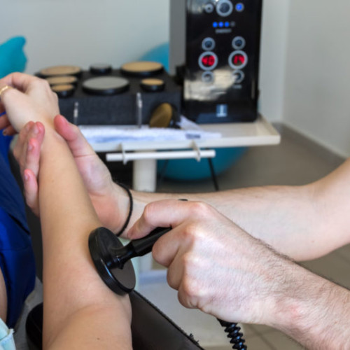 Terapia TECAR adusă la Spitalul Municipal Săcele prin Casa Națională de Asigurări de Sănătate