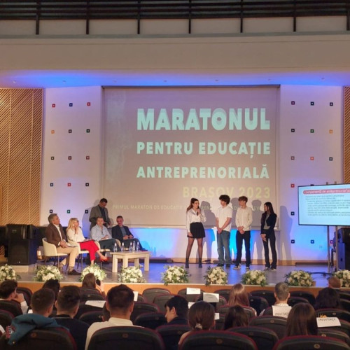 Maratonul Educației Antreprenoriale: Elevi din Brașov se reunesc pentru a-și descoperi vocația
