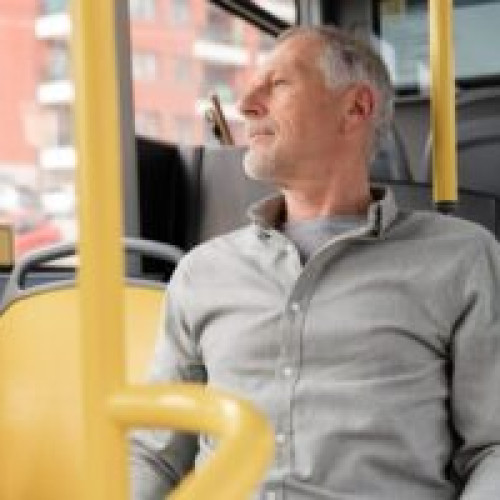 Abonamente gratuite RATBV pentru mai mulți pensionari din Brașov începând cu 1 mai