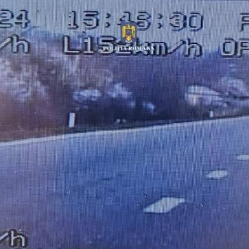 Bărbat în Petrești, surprins conducând cu 165 km/h - Permis suspendat pentru 120 de zile
