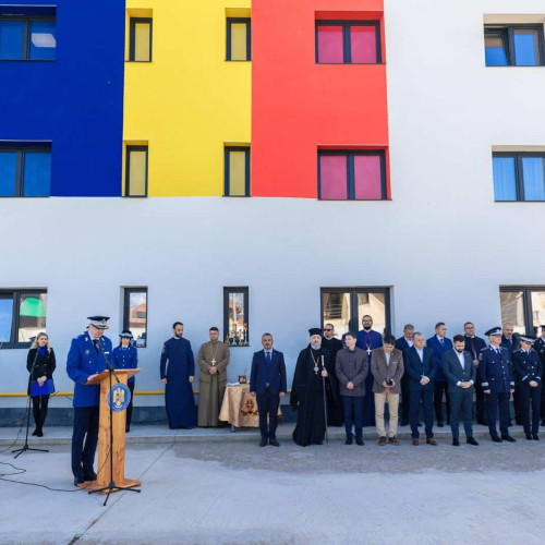 Ceremonie militară pentru ZIua Jandarmeriei Române la sediul Jandarmeriei Alba - 2 ofițeri și 10 subofițeri, avansați în grad înainte de termen!