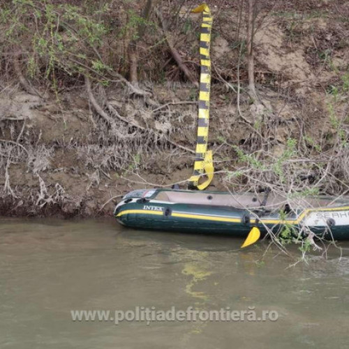 Doi cetățeni cubanezi prinși de poliția de frontieră când încercau să traverseze în Spania cu o barcă pe Prut.