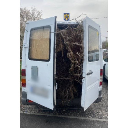 Tânărul din Târgoviște, prins în timpul transportării ilegale a aproximativ 800 de kilograme de deșeuri nepericuloase