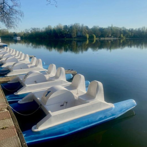 Primarul Nicuşor Dan anunță: Noi bărci și hidrobiciclete pe lacul Herăstrău începând de astăzi