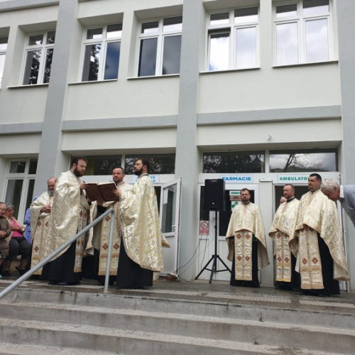 Sobor de preoți a săvârșit Taina Sfântului Maslu la Spitalul TBC din Baia Mare
