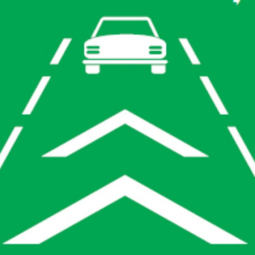 Un nou indicator rutier pentru şoferii români: semnul verde ce indică distanța de siguranță