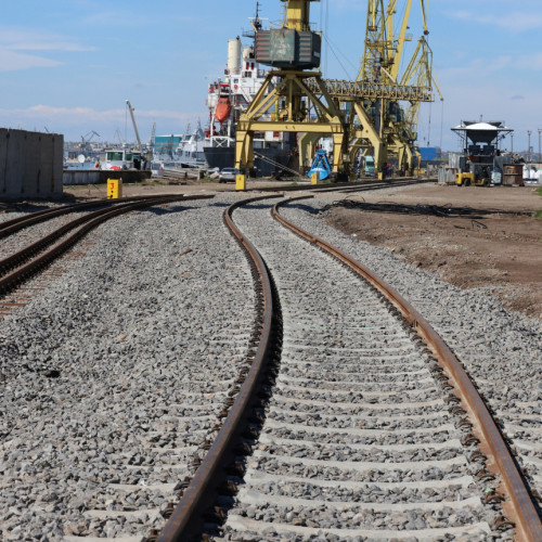 Extinderea liniilor feroviare de calibru larg la Portul Galați, finalizată de APDM și Zona Liberă în parteneriat cu Portul Bazinul Nou